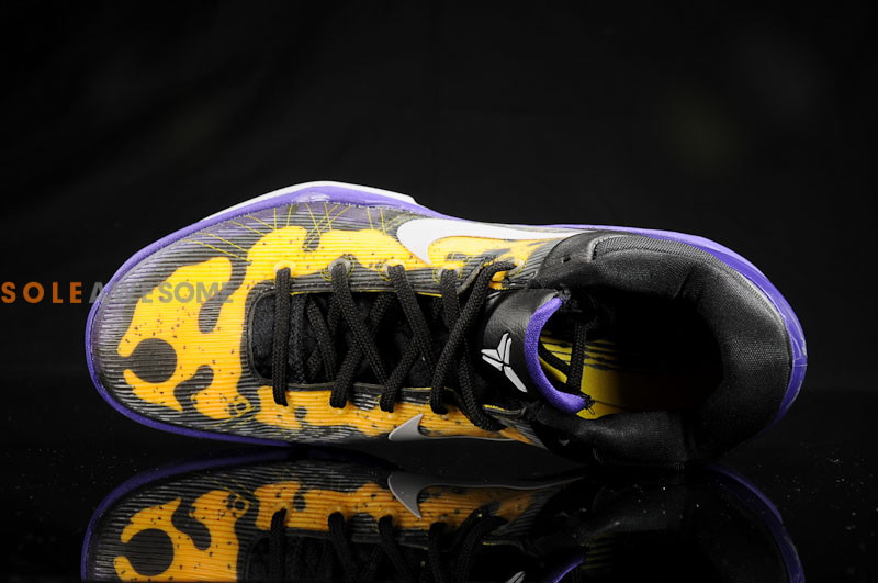 Nike Zoom Kobe 7 Poison Dart Frog Lakers 7