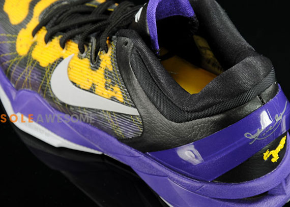 Nike Zoom Kobe 7 Poison Dart Frog Lakers