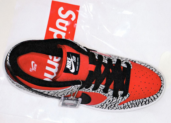 Supreme Nike Sb Dunk Low Pro 2012 2