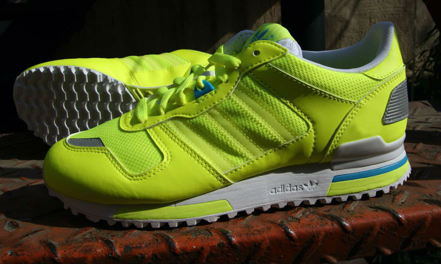 Adidas Originals Zx 700 Fluorescent 3