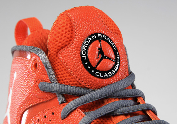 Air Jordan 2012 Deluxe Jordan Brand Classic West 1