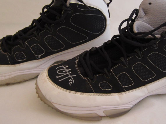 Air Jordan IX - C.C. Sabathia Autographed Game-Worn Turf PE