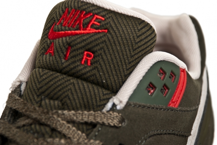 Nike Air Classic Bw Cargo Khaki Birch Light Brown 02