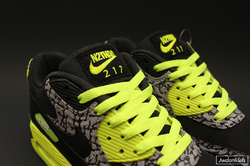 Nike Air Max 90 N2tha0 217 By Dank Customs 1