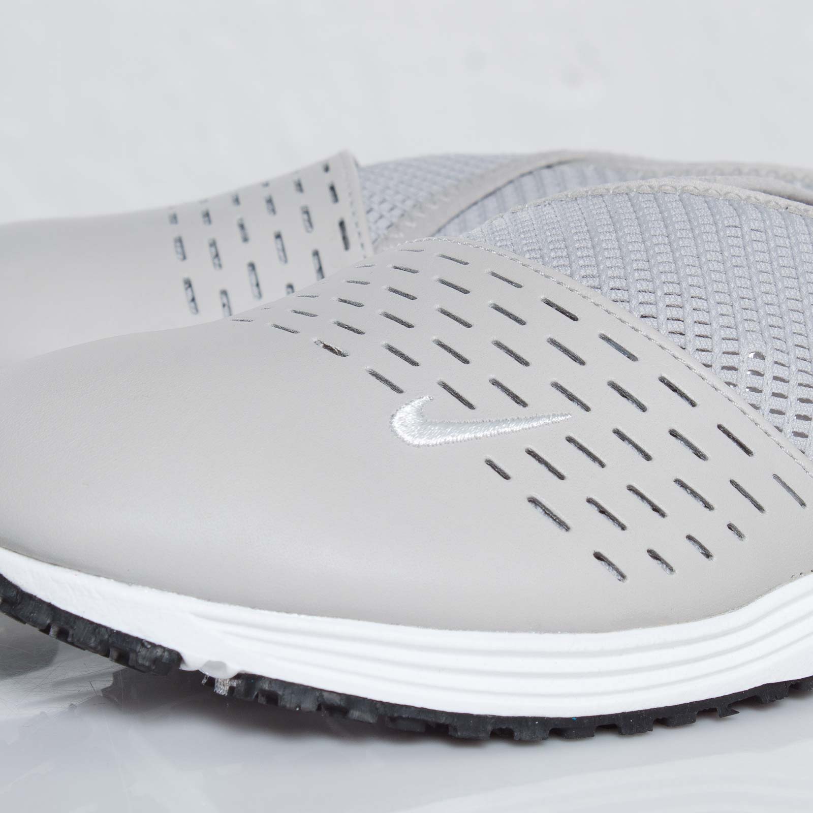 Nike Wmns Pocket Runner Ii Granite Summit White 7