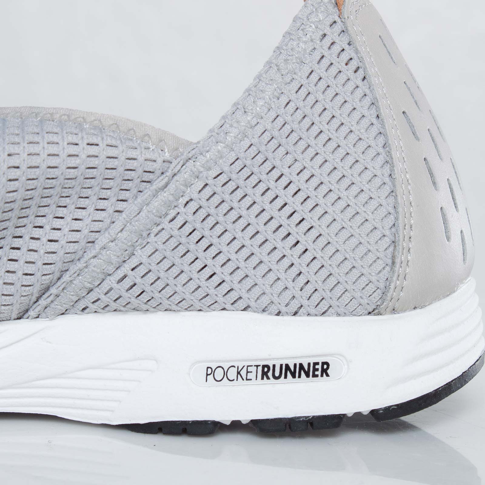 Nike Wmns Pocket Runner Ii Granite Summit White 9