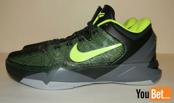 Nike Zoom Kobe Vii Black Volt Grey Sample 4