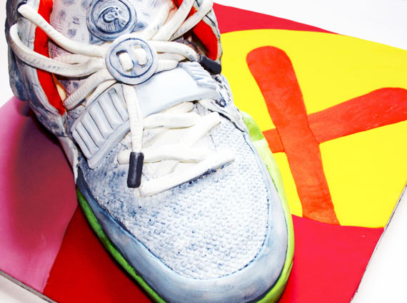 Air Yeezy 2 Platinum Cake 1