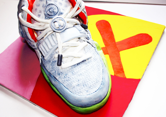 Air Yeezy 2 Platinum Cake 3