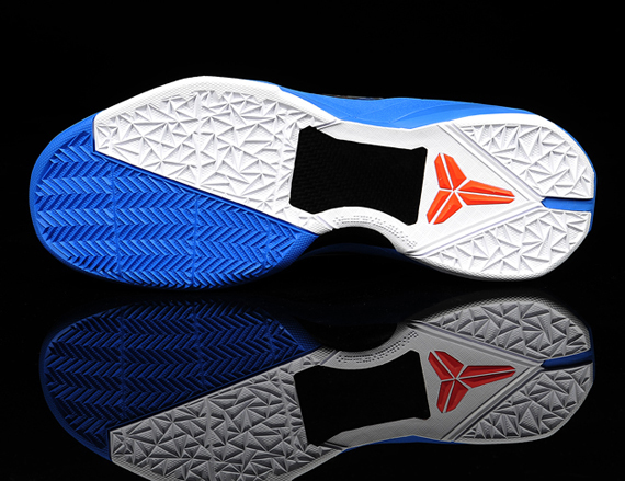 Kobe Vii Dart Frog Red Blue 2