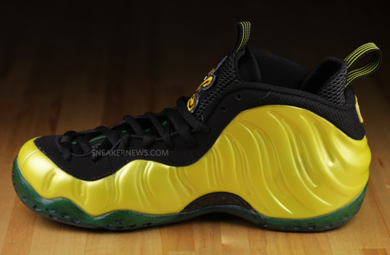Nike Air Foamposite One Oregon Ducks Customs 16