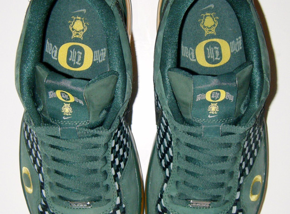 Nike Air Force 25 Low 'Oregon Ducks' Sample