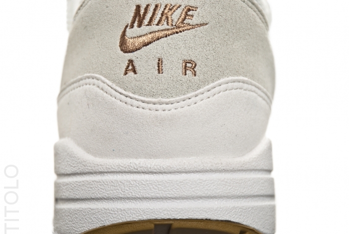 Nike Air Max 1 Light Bone Summit White 4