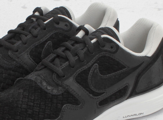 Nike Lunar Flow Woven - Black - Light Bone