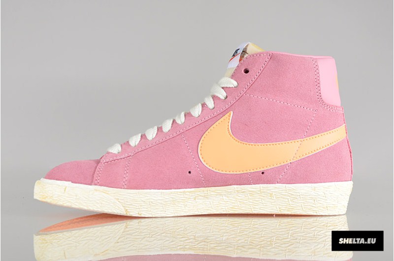 Nike Wmns Blazer High Suede Vntg Pink Cooler Peach Cream Sail 1