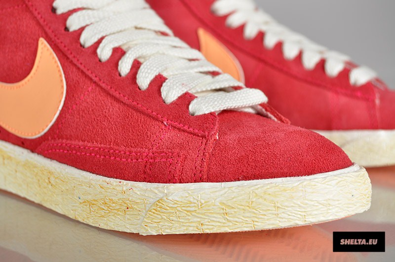 Nike Wmns Blazer High Suede Vntg Scarlet Fire Peach Cream Sail 5
