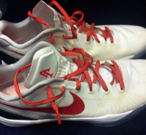 Nike Zoom Hyperdunk 2011 Elite Low Andre Iguodala Pe 3