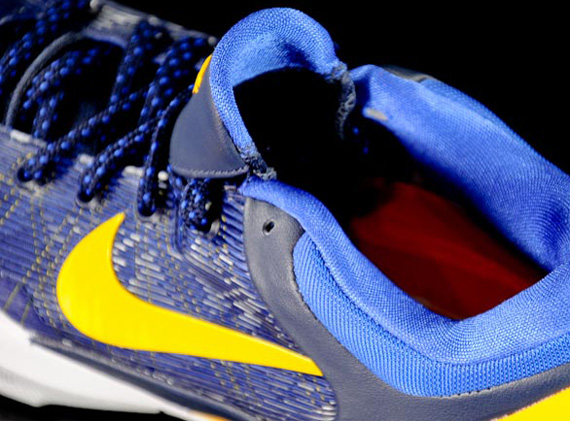 Nike Zoom Kobe VII - Navy - Yellow - White