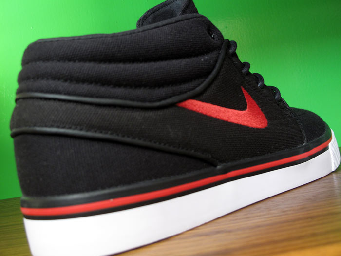Nike Zoom Stefan Janoski Mid Black Sport Red 03