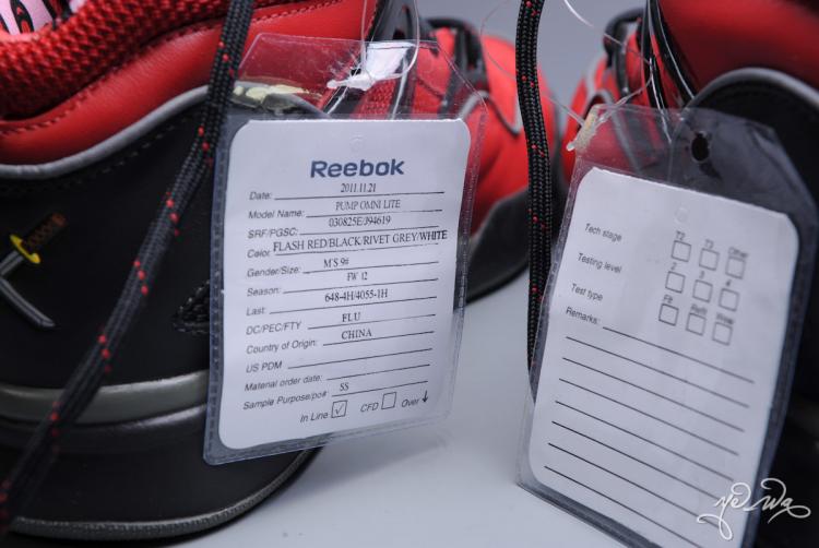 Marvel X Reebok Pump Omni Lite Deadpool 01