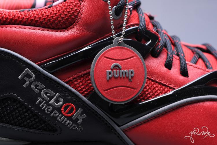 Marvel X Reebok Pump Omni Lite Deadpool 05