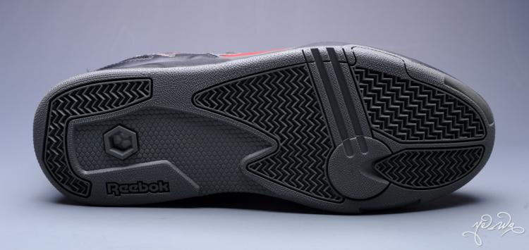 Marvel X Reebok Pump Omni Lite Deadpool 11