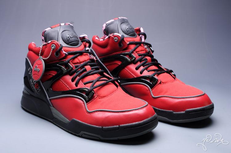 Marvel X Reebok Pump Omni Lite Deadpool 13