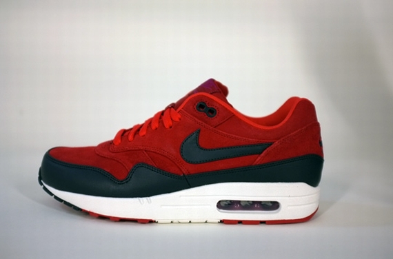 Nike Air Max 1 Holiday 2012 Preview 06