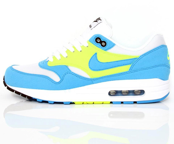 Nike Wmns Air Max 1 White Blue Glow Yellow 4