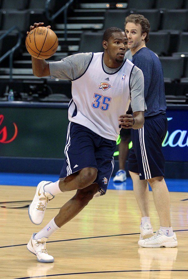 Nike Zoom Kd Iv White Gold Pe Nba Finals 01