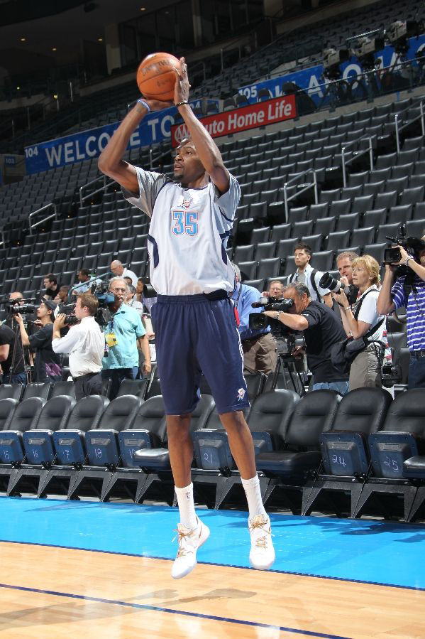 Nike Zoom Kd Iv White Gold Pe Nba Finals 02