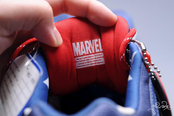 Reebok Ventilator Captain America 14