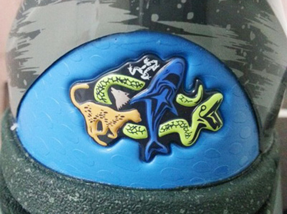 Nike Zoom Kobe VII "What The Kobe" - Heel Logo