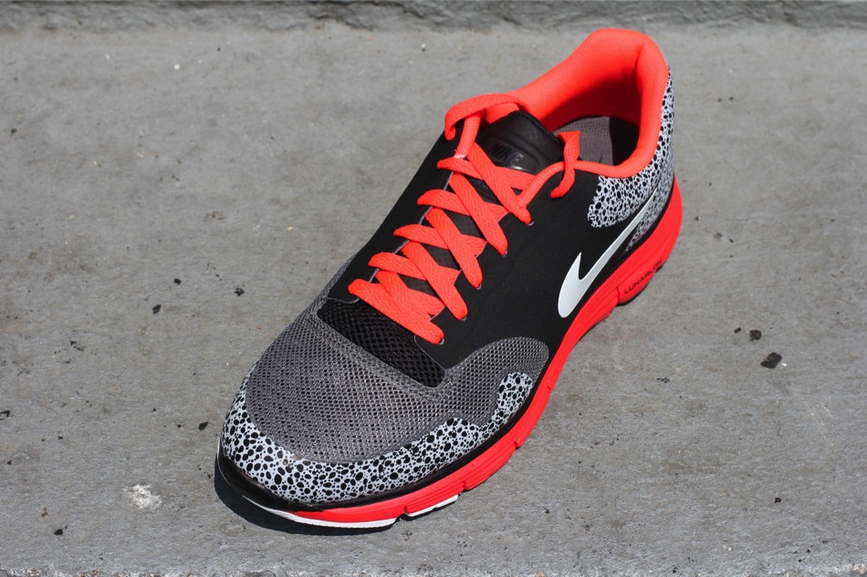 Nike Lunar Safari Fuse Black Bright Crimson Dark Grey 3