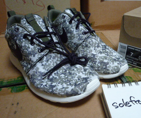 Nike Roshe Run Camo Wmns Olive Ebay 1