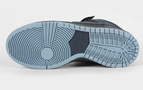 Nike Sb Dunk Mid Dark Obsidian Thunder Black 01