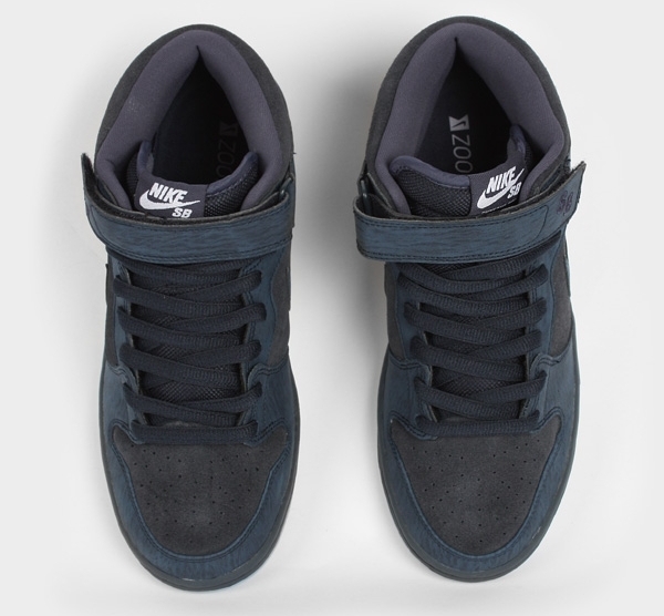 Nike Sb Dunk Mid Dark Obsidian Thunder Black 02