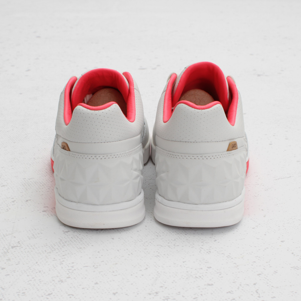 Nike5 Street Gato Woven Summit White Solar Red 5