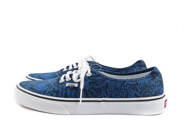 Kenzo Vans Authentic Blue Black Moth 1