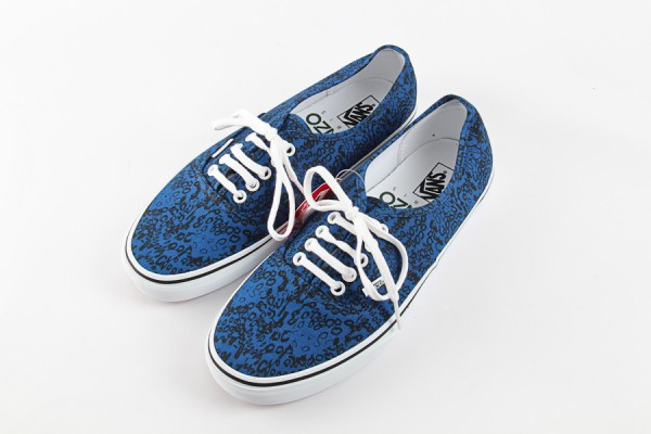 Kenzo Vans Authentic Blue Black Moth 4