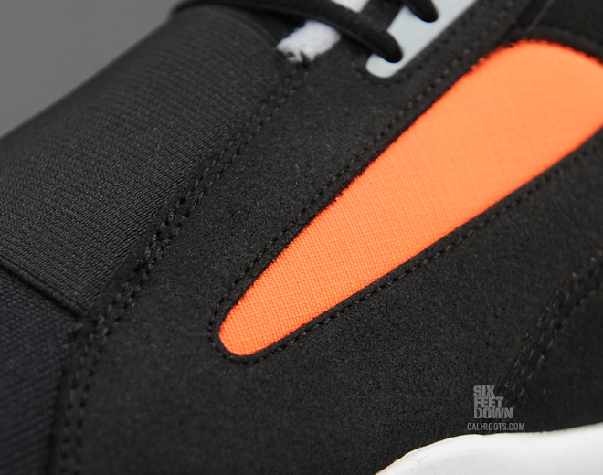Nike Air Current Black Wolf Grey Total Orange 4