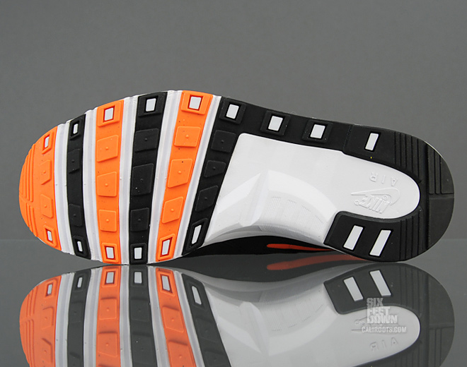 Nike Air Current Black Wolf Grey Total Orange 7