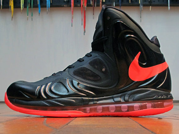 Nike Air Max Hyperposite Arriving At Retailers 4