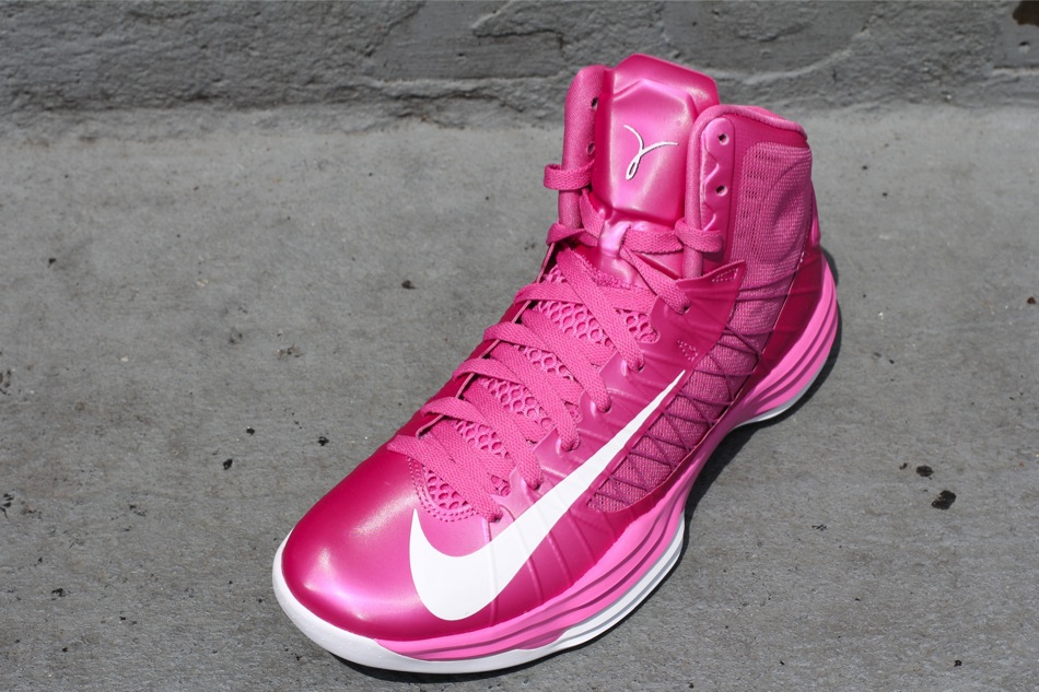 Nike Lunar Hyperdunk Think Pink Available 02