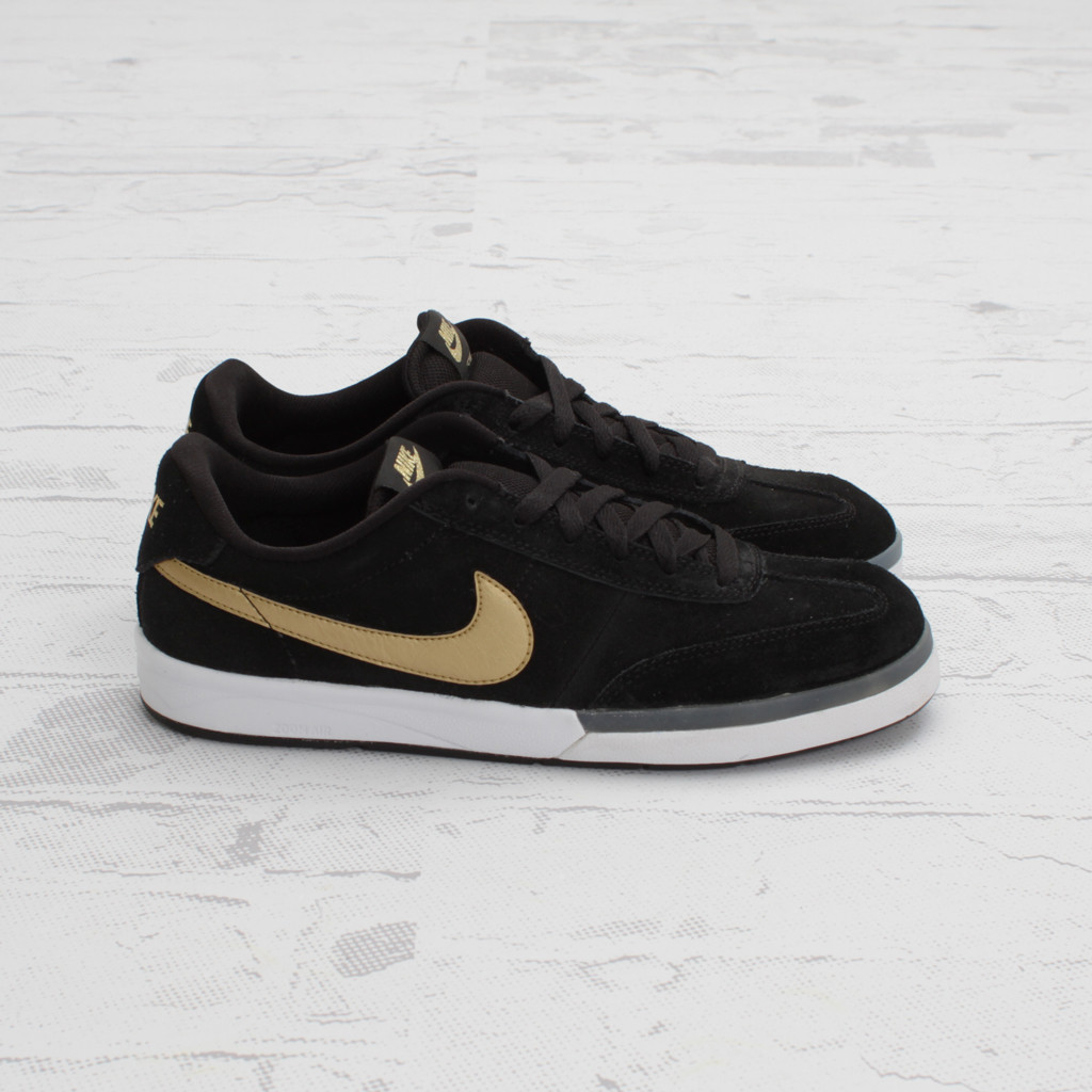 Nike Sb Fc X Fp Takashi 1