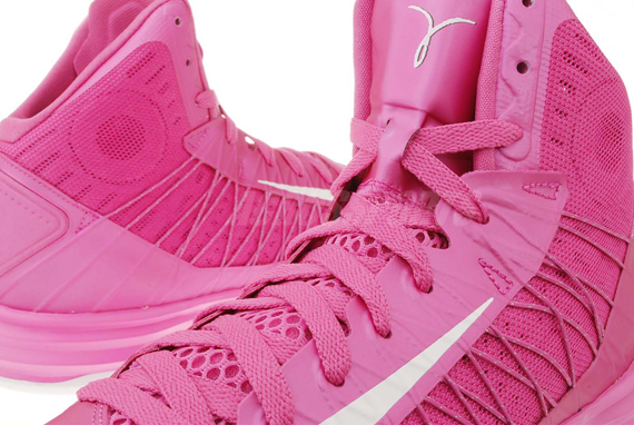 "Think Pink" Nike Hyperdunk+