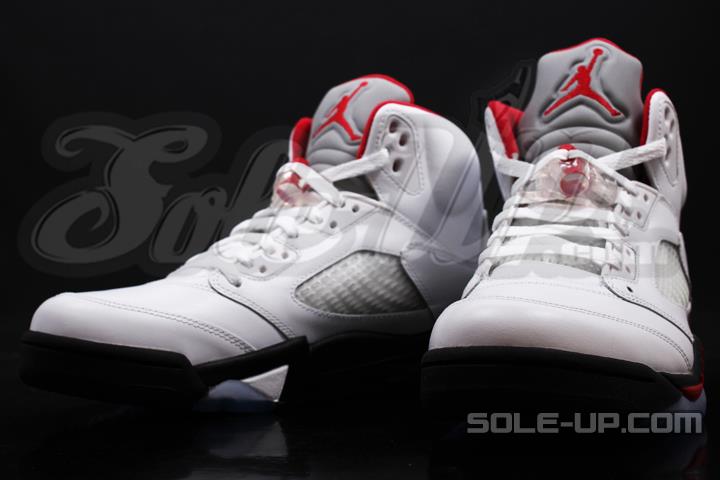 Air Jordan 5 Retro White Black Fire Red 4