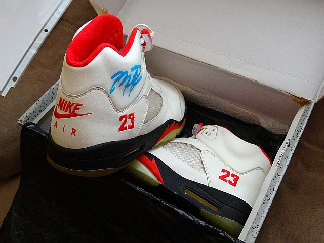 Air Jordan V White Black Fire Red Michael Jordan Pe 23 Autograph 05