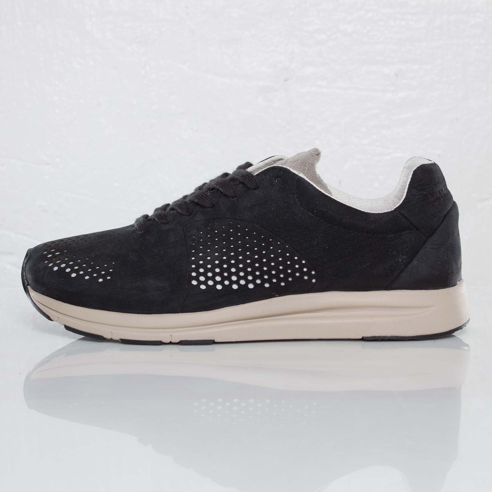 Hussein Chalayan Puma Haast Fall 2012 1