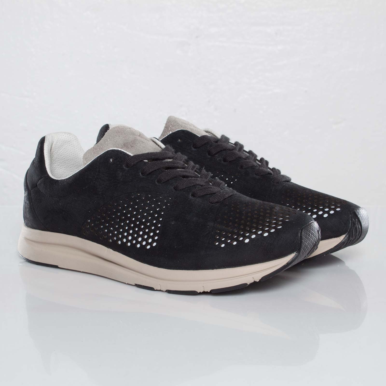 Hussein Chalayan Puma Haast Fall 2012 2